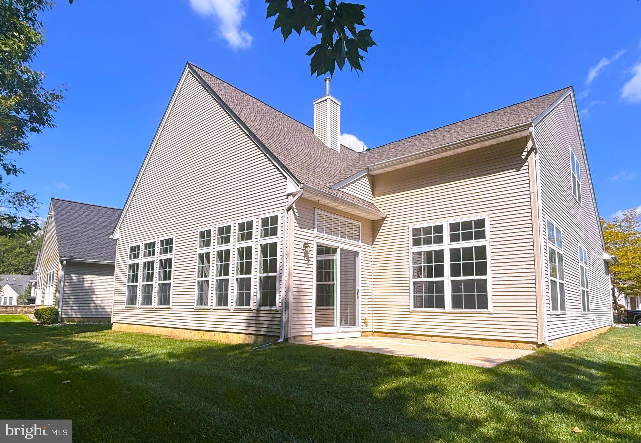 49 Sedona Boulevard Hamilton, NJ 08691 - Photo 3 of 54 Gallery Image 3