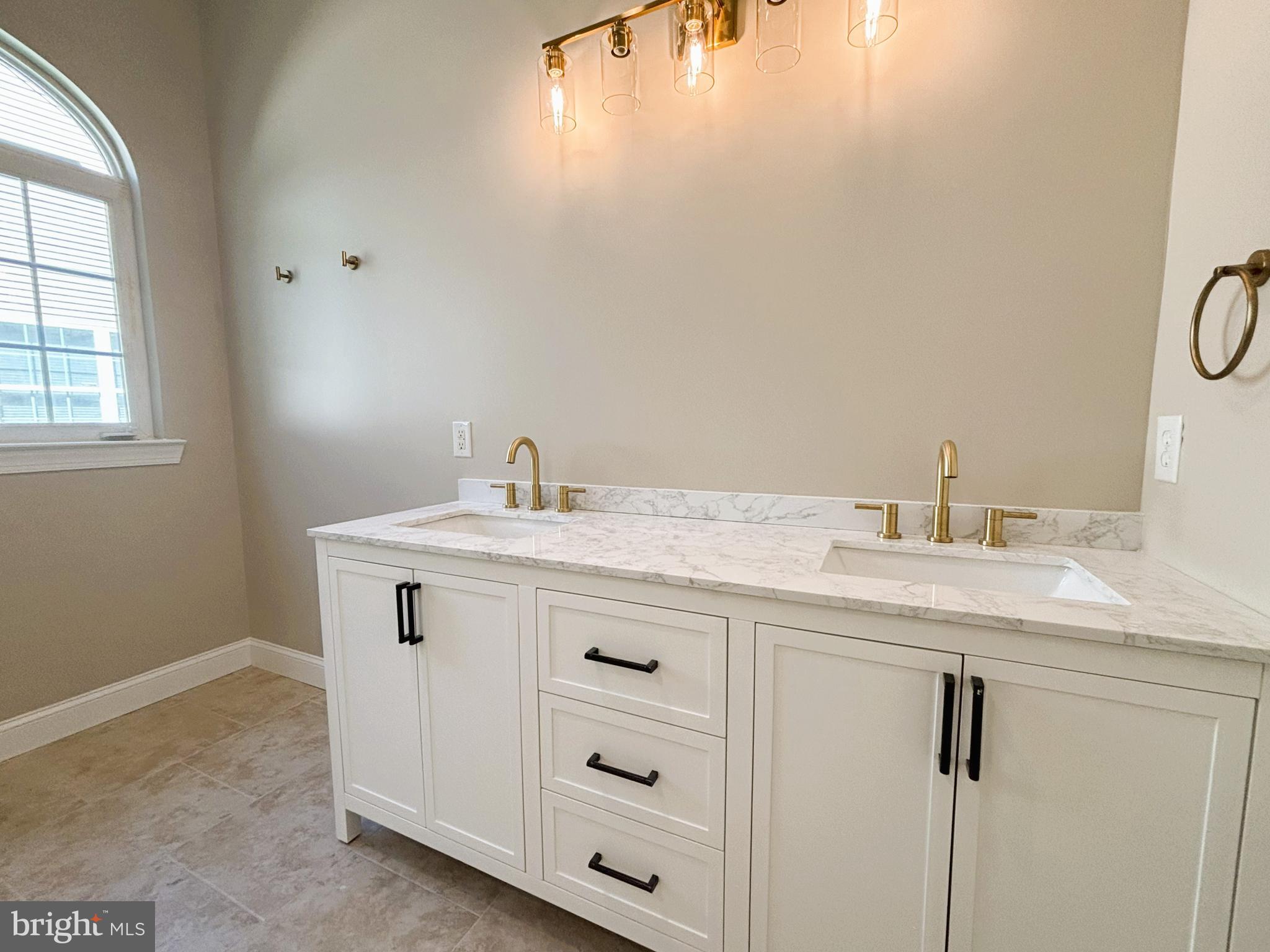 49 Sedona Boulevard Hamilton, NJ 08691 - Photo 32 of 54 Main Bath