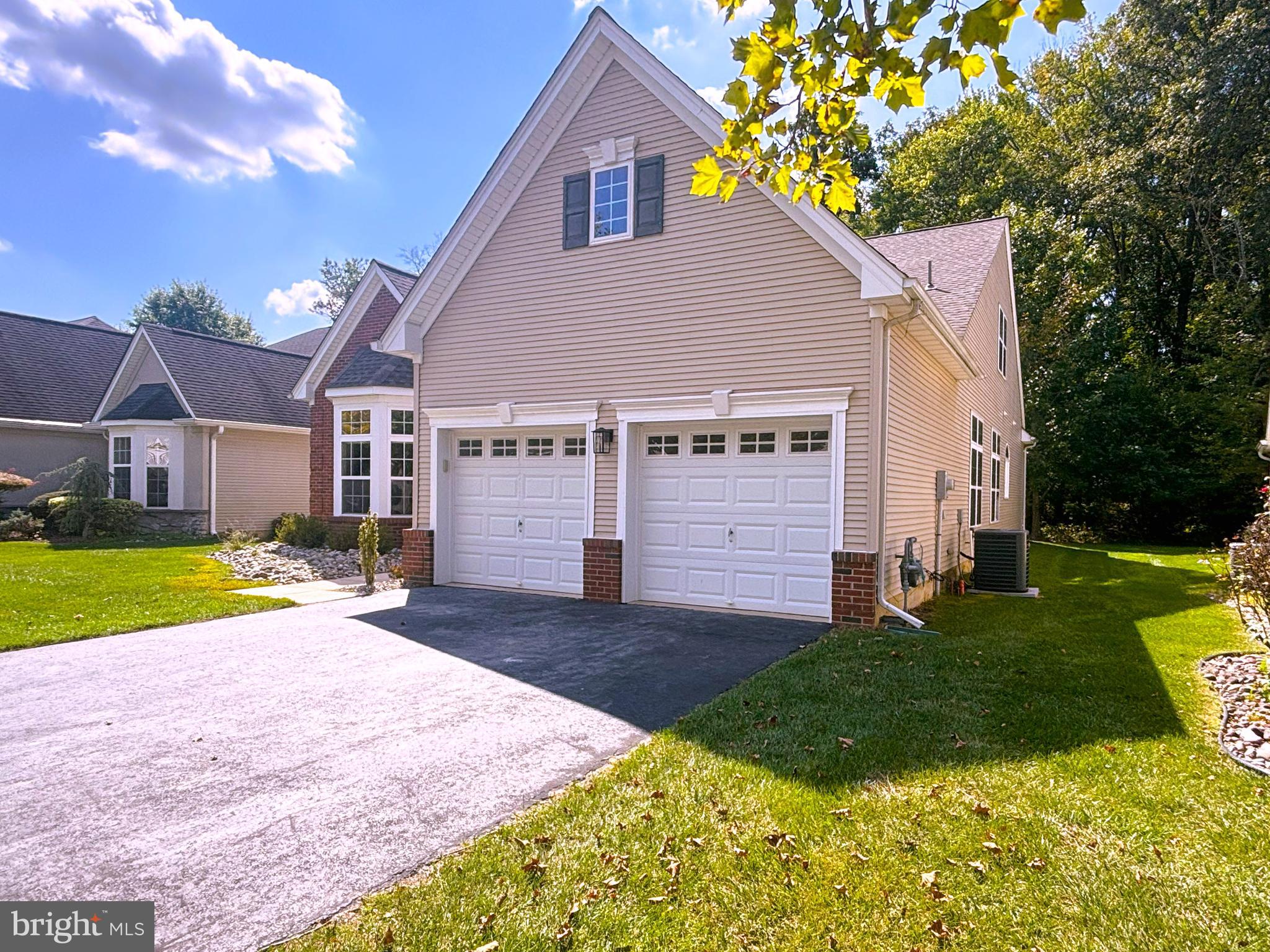 49 Sedona Boulevard Hamilton, NJ 08691 - Photo 5 of 54 Gallery Image 5