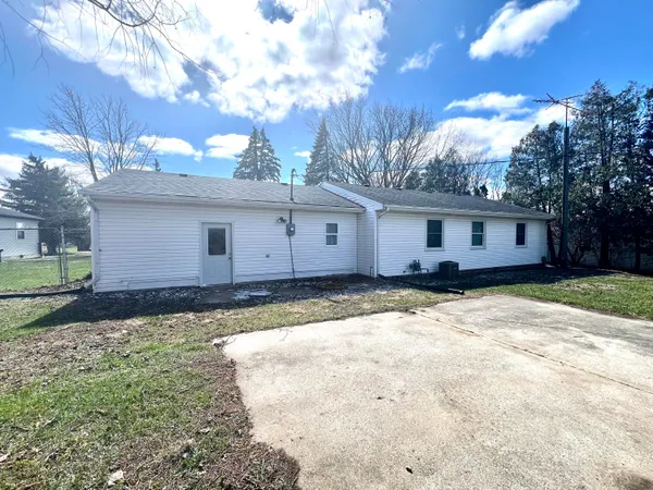 $229,900 | 360 East Arnotts Drive, Rensselaer, IN 47978