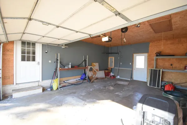 $229,900 | 360 East Arnotts Drive, Rensselaer, IN 47978