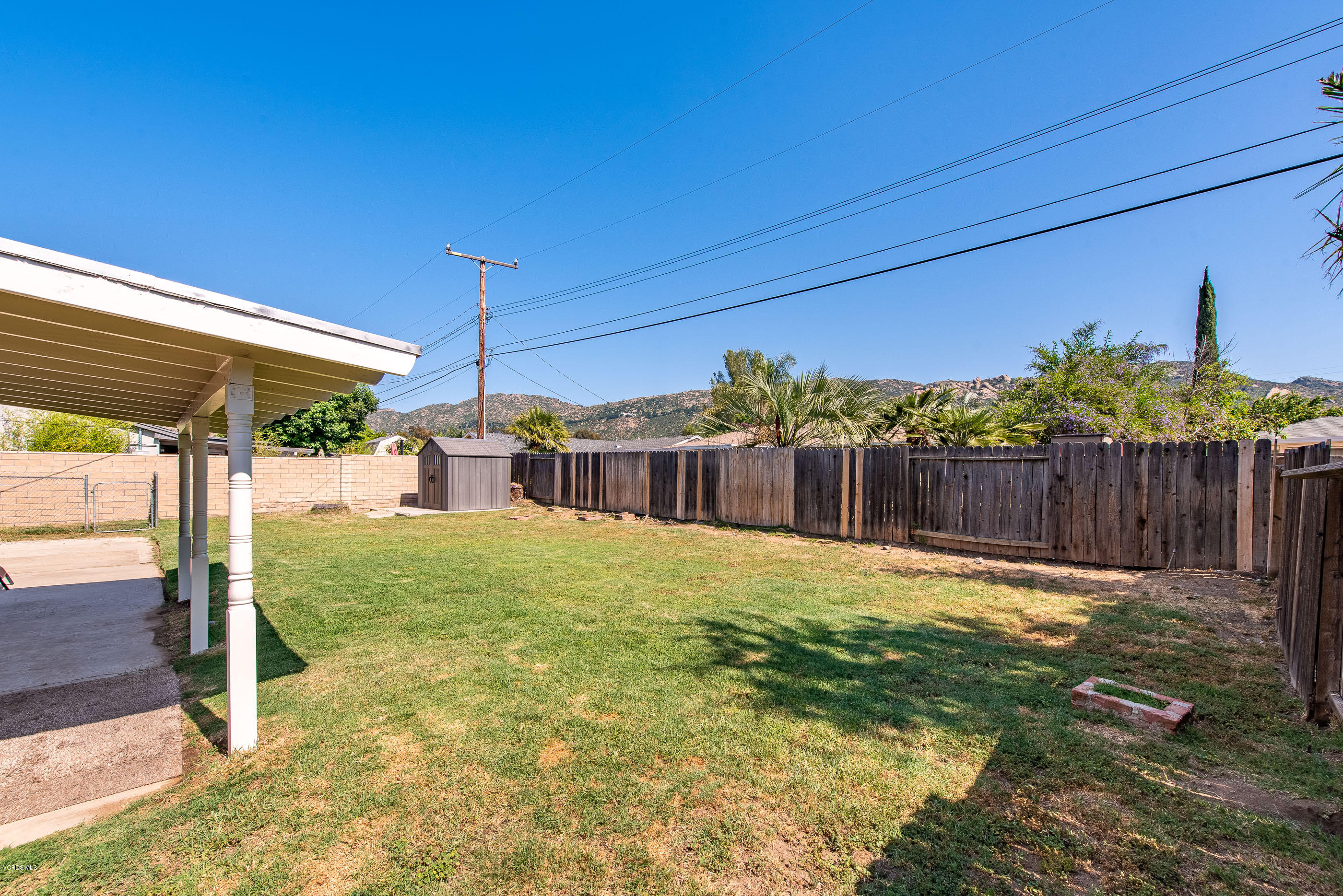6292 Hope Street Simi Valley, CA 93063 - Photo 18 of 20 a backyard of a house