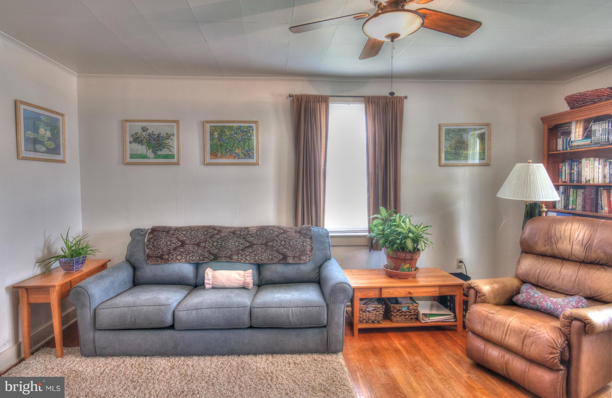 115 East 6th Avenue Ranson, WV 25438 - Photo 7 of 15 Living Room