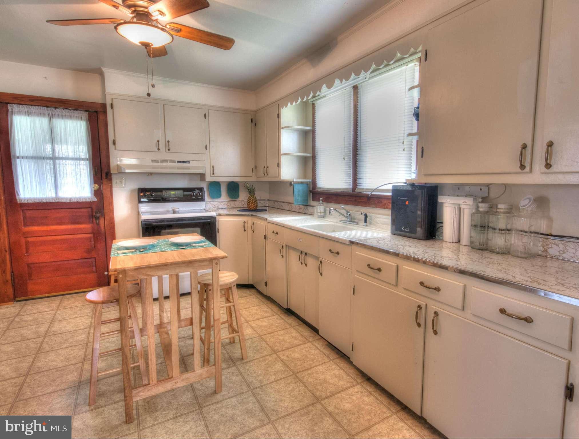 115 East 6th Avenue Ranson, WV 25438 - Photo 8 of 15 Kitchen