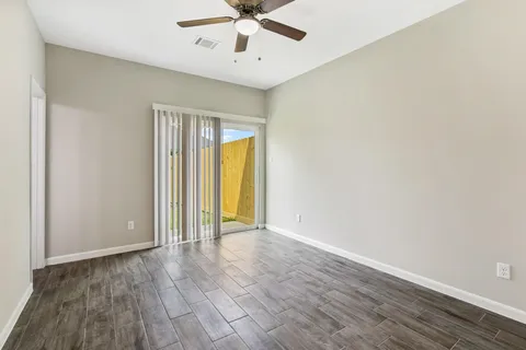 $399,900 | 5911 Westover Street, Houston, TX 77033