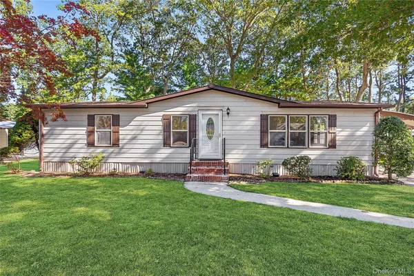 $219,000 | 1661-434 Old Country Road, Riverhead, NY 11901