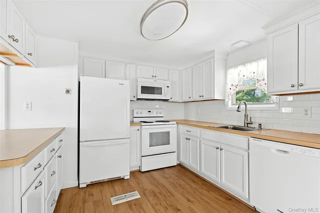 $219,000 | 1661-434 Old Country Road, Riverhead, NY 11901