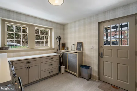 $2,100,000 | 30 Summit Street, Philadelphia, PA 19118