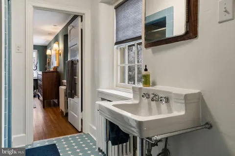 $2,100,000 | 30 Summit Street, Philadelphia, PA 19118