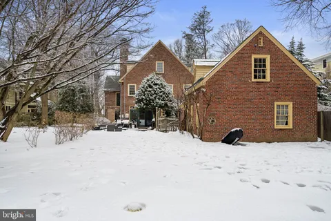 $2,100,000 | 30 Summit Street, Philadelphia, PA 19118