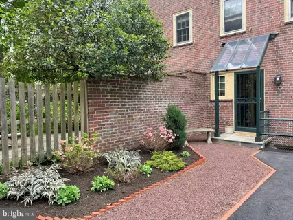 $2,100,000 | 30 Summit Street, Philadelphia, PA 19118