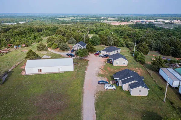 $700,000 | 109-125 Blackfield Trail, Stillwater, OK 74074