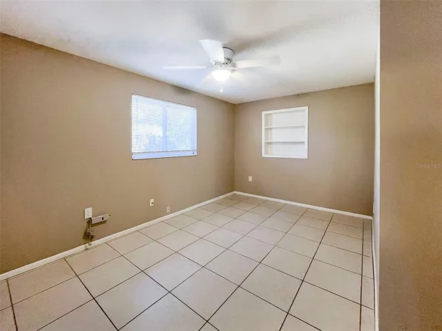 $1,995 | 5001 Bell Meade Drive, Sarasota, FL 34232