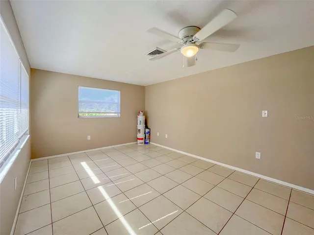 $1,995 | 5001 Bell Meade Drive, Sarasota, FL 34232