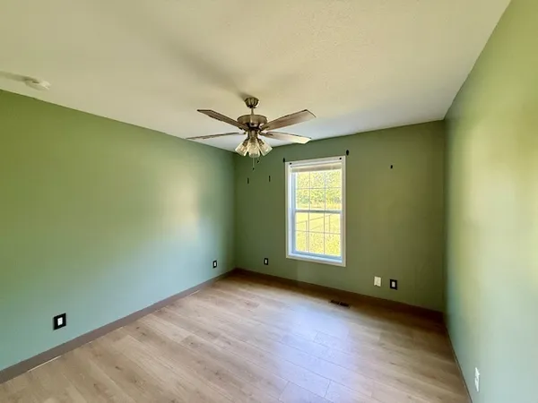a view of empty room with window
