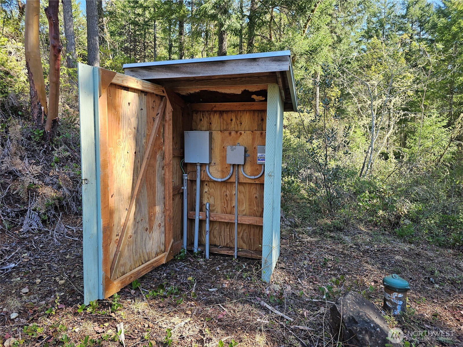 753 Jupiter Loop Brinnon, WA 98320 - Photo 9 of 25 a view of a wooden door
