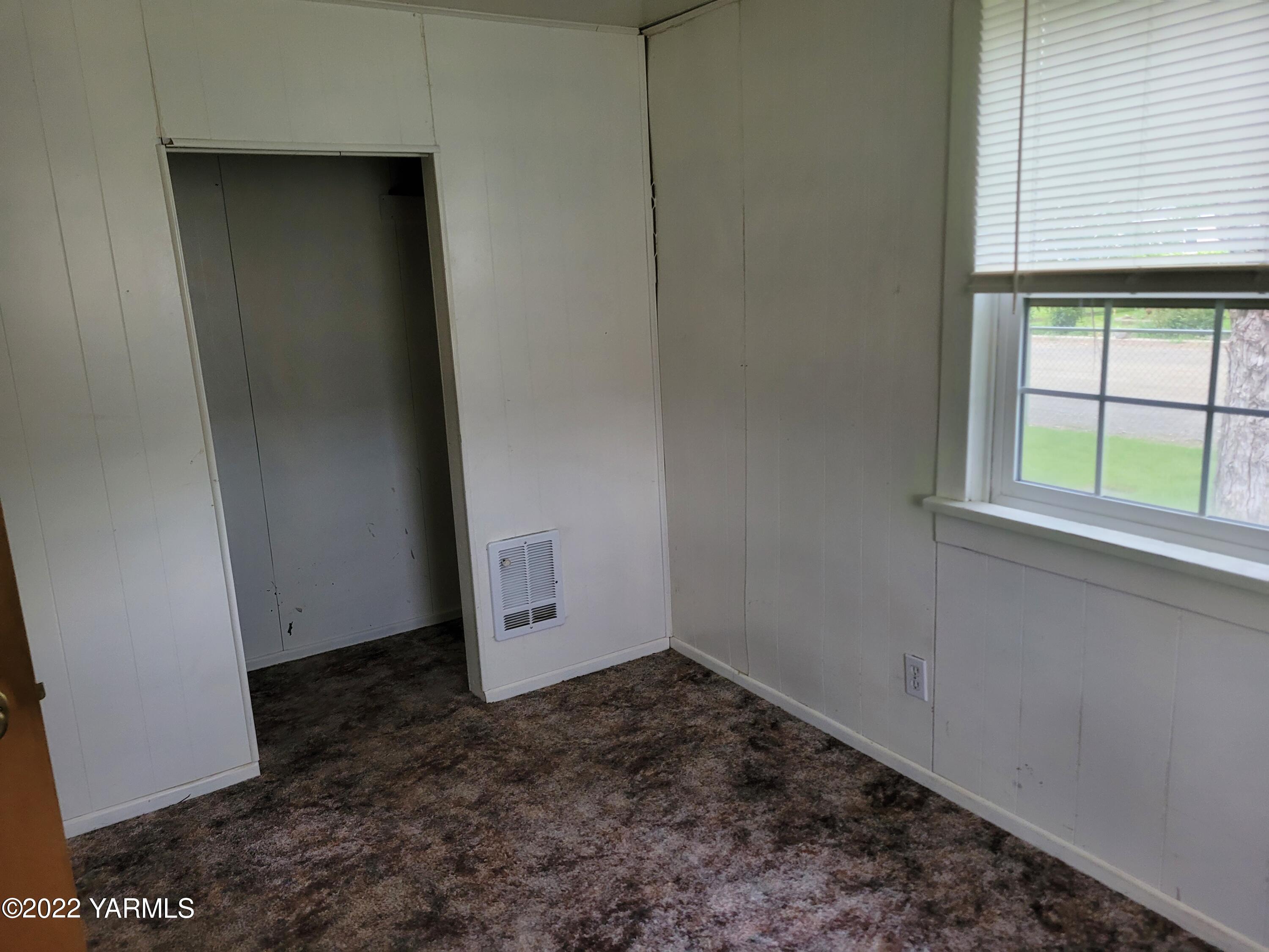 1217 Almo Road Yakima, WA 98901 - Photo 5 of 14 a view of empty room