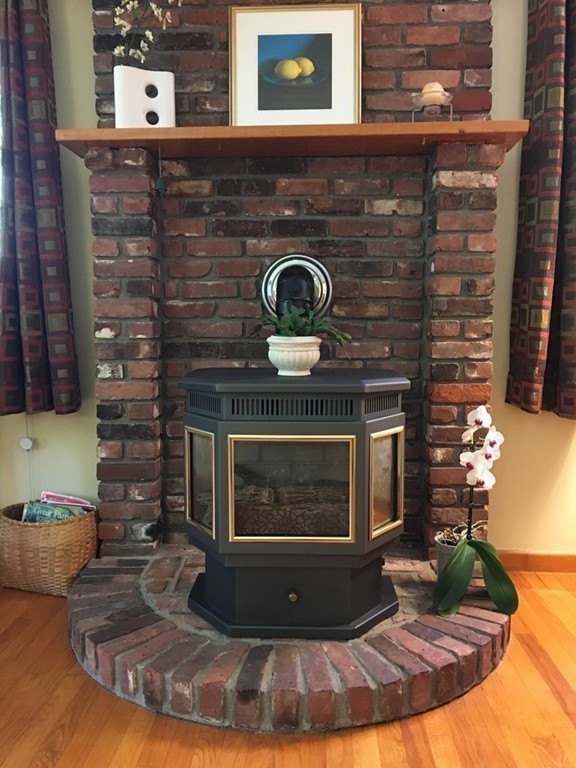57 Huntington Road Hadley, MA 01035 - Photo 11 of 30 Gallery Image 11