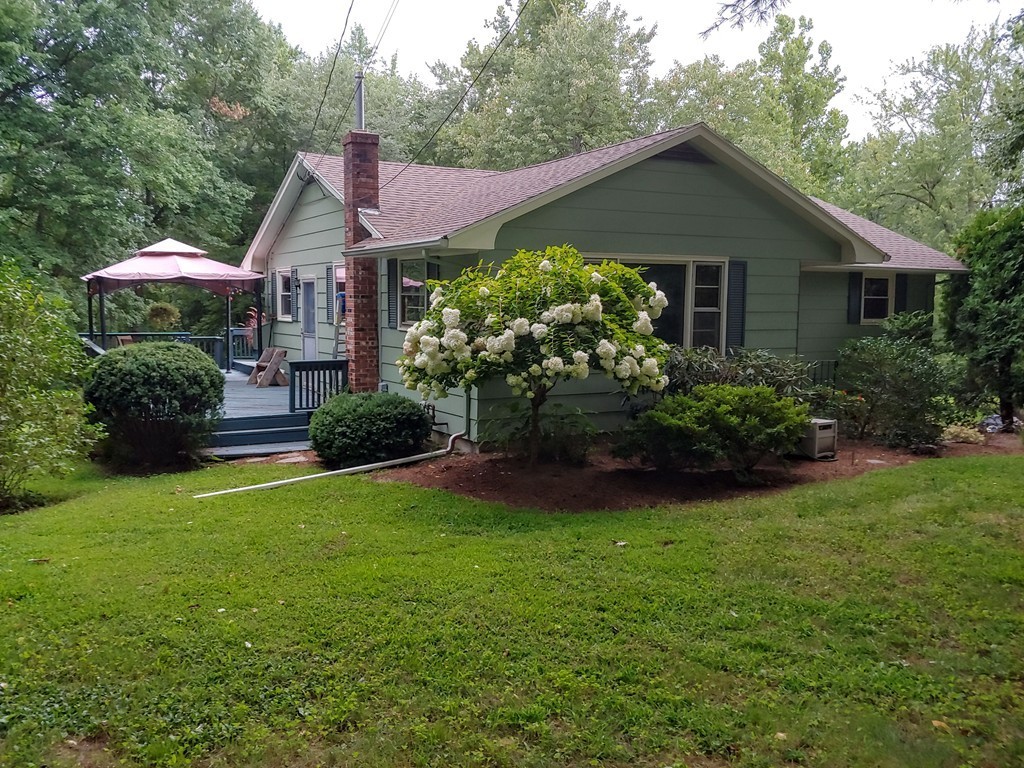 57 Huntington Road Hadley, MA 01035 - Photo 5 of 30 Gallery Image 5
