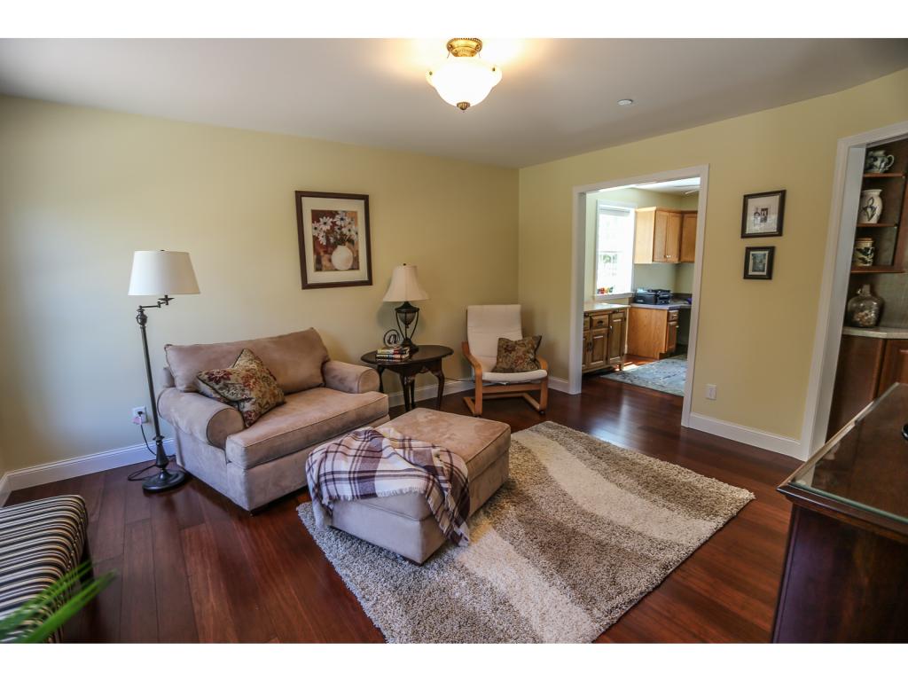 51 Gulf Road Derry, NH 03038 - Photo 14 of 36