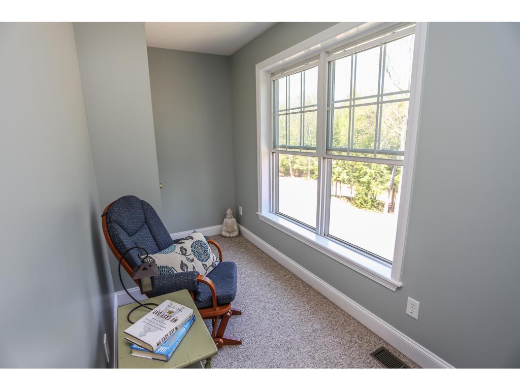 51 Gulf Road Derry, NH 03038 - Photo 21 of 36