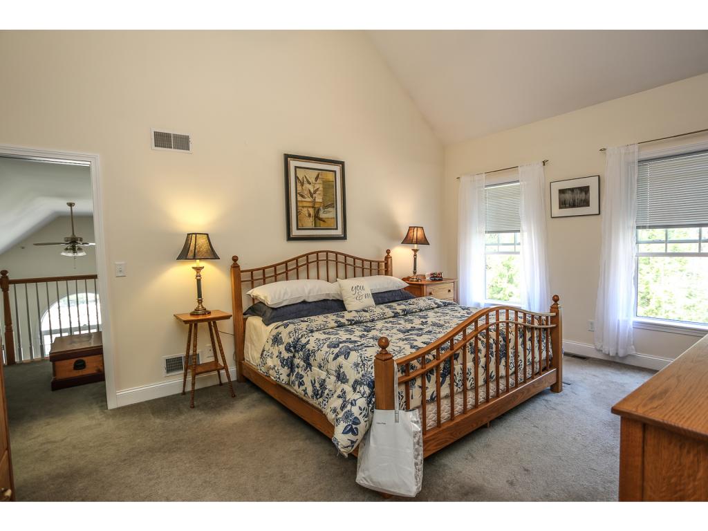 51 Gulf Road Derry, NH 03038 - Photo 24 of 36