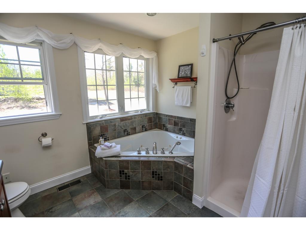 51 Gulf Road Derry, NH 03038 - Photo 29 of 36