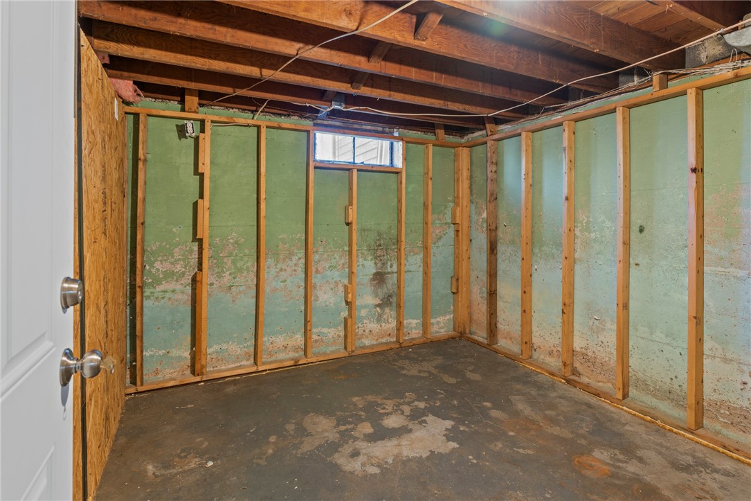 8 Kitchener Road Johnston, RI 02919 - Photo 27 of 37 Gallery Image 27