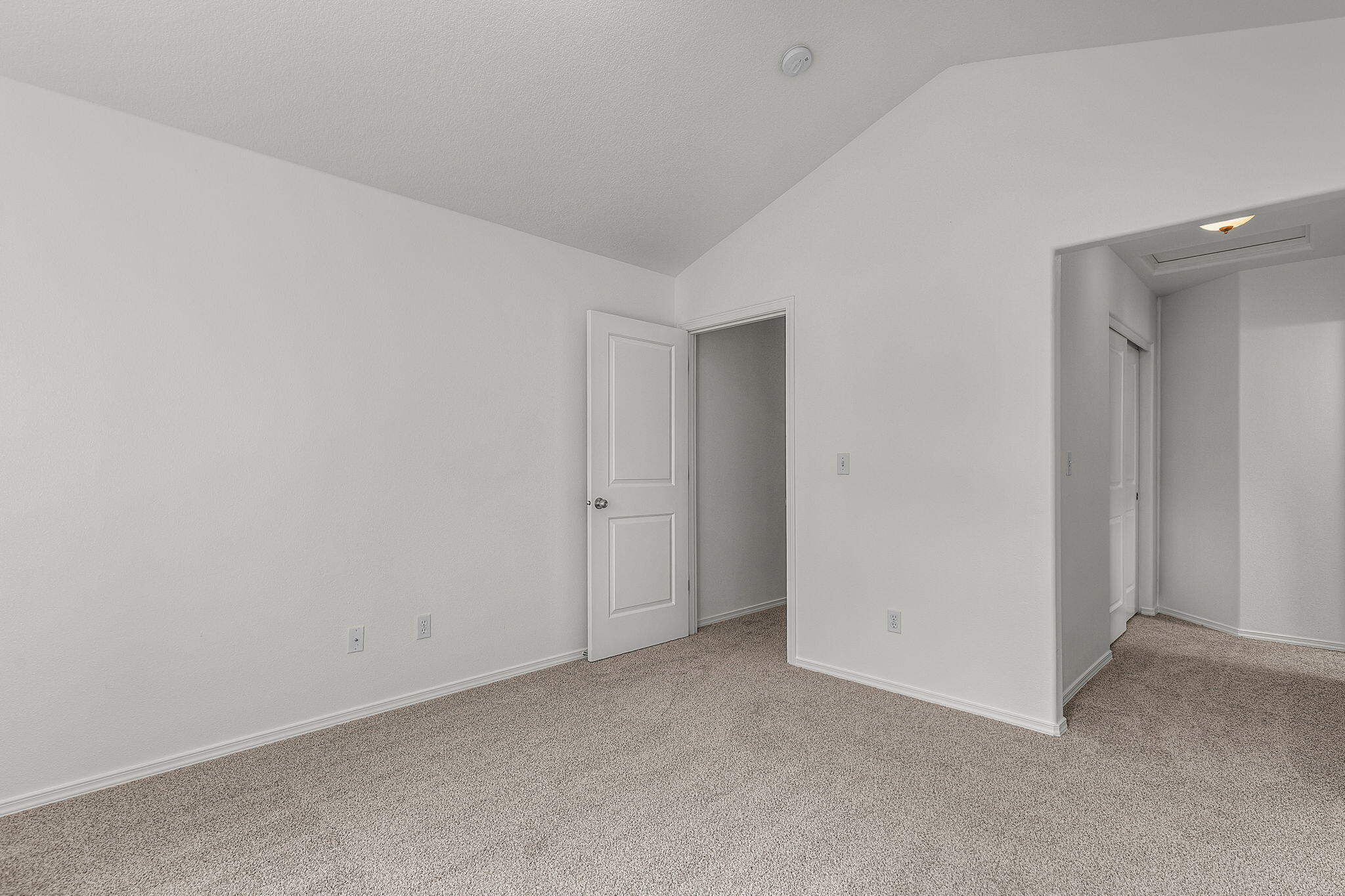 1284 Southwest Mill Pond Place Bend, OR 97702 - Photo 22 of 28 2026_04_13_1284_sw_mill_pond_place-19