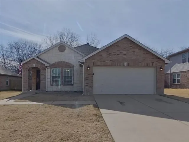 $1,919 | 736 Elizabeth Drive, Burleson, TX 76028