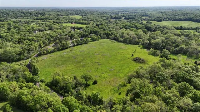 $2,000,000 | 17200 Metcalf Place, Overland Park, KS 66085