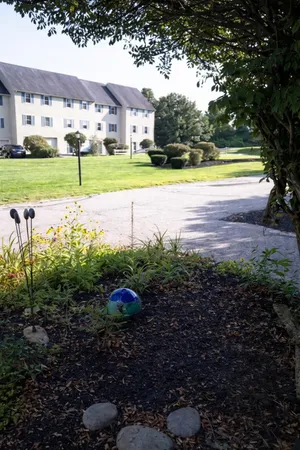 $2,600 | 51 Fords Landing Drive, Dover, NH 03820