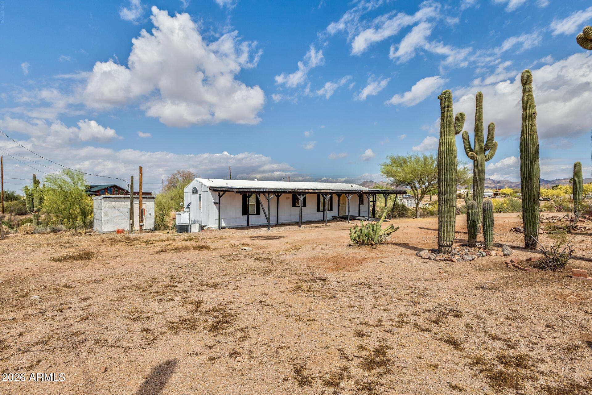 251 North Starr Road Apache Junction, AZ 85119 - Photo 2 of 28