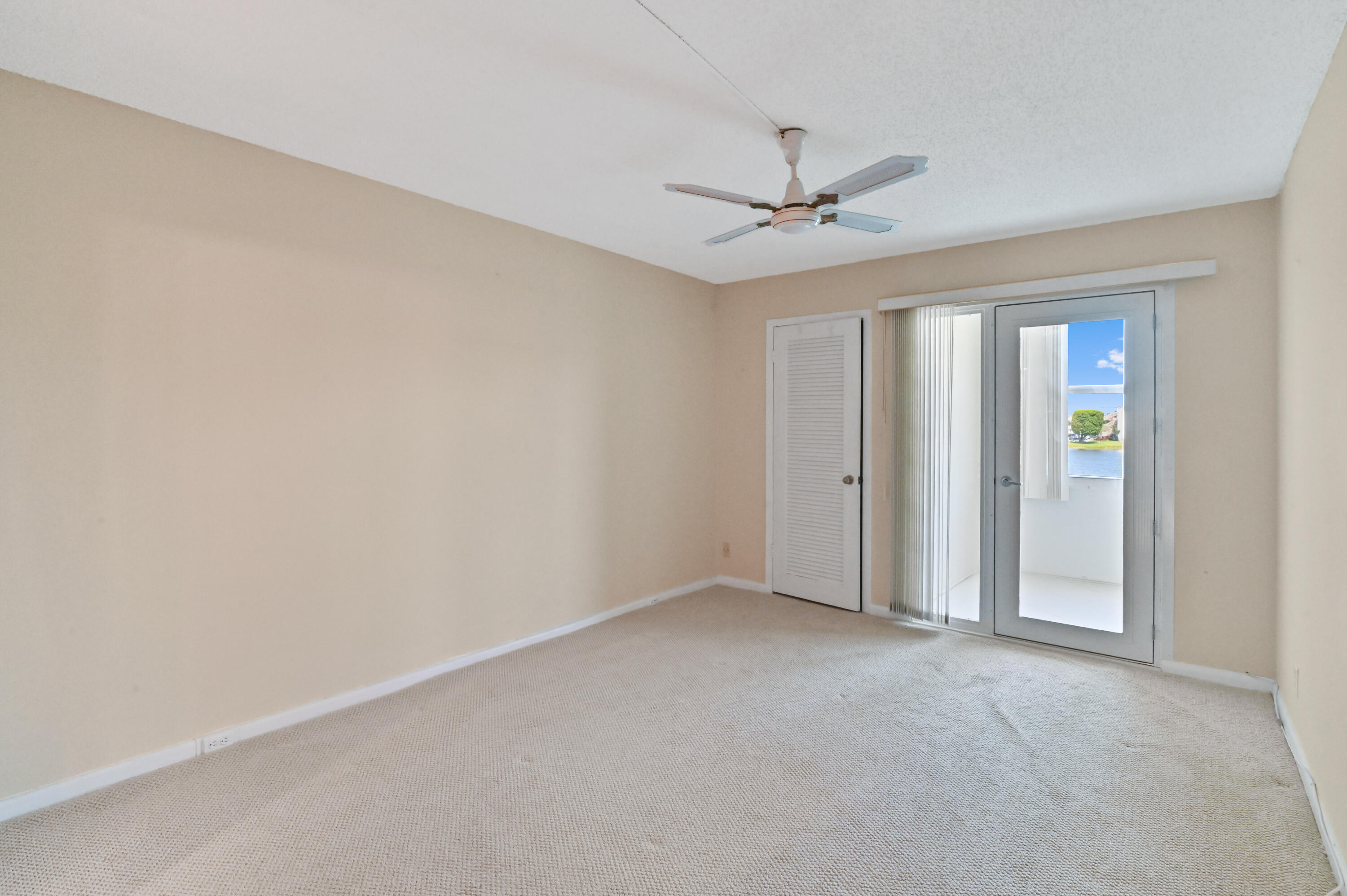 2022 Rexford B Boca Raton, FL 33434 - Photo 18 of 55 15 Bedroom 01