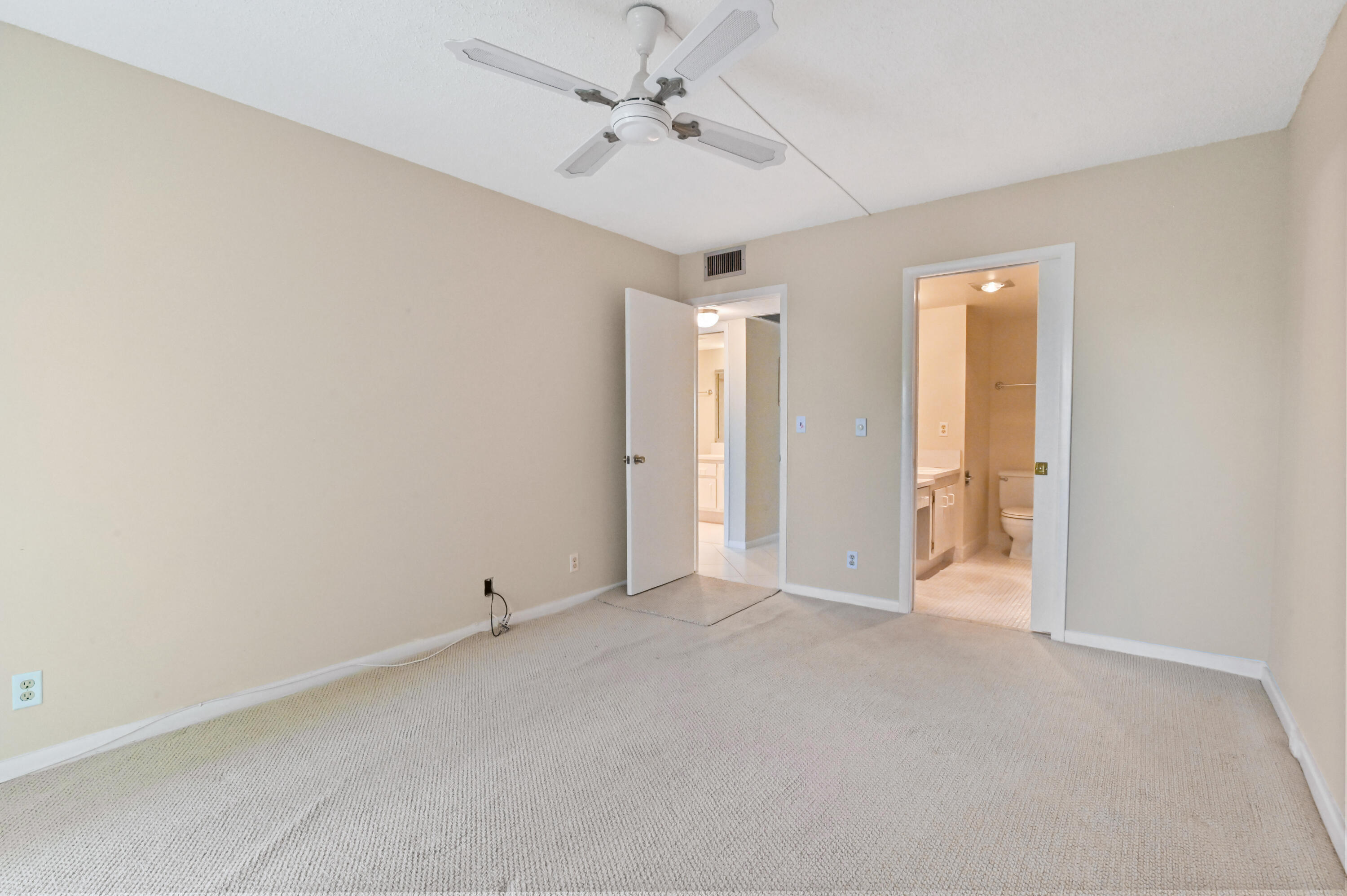 2022 Rexford B Boca Raton, FL 33434 - Photo 20 of 55 18 Bedroom 03