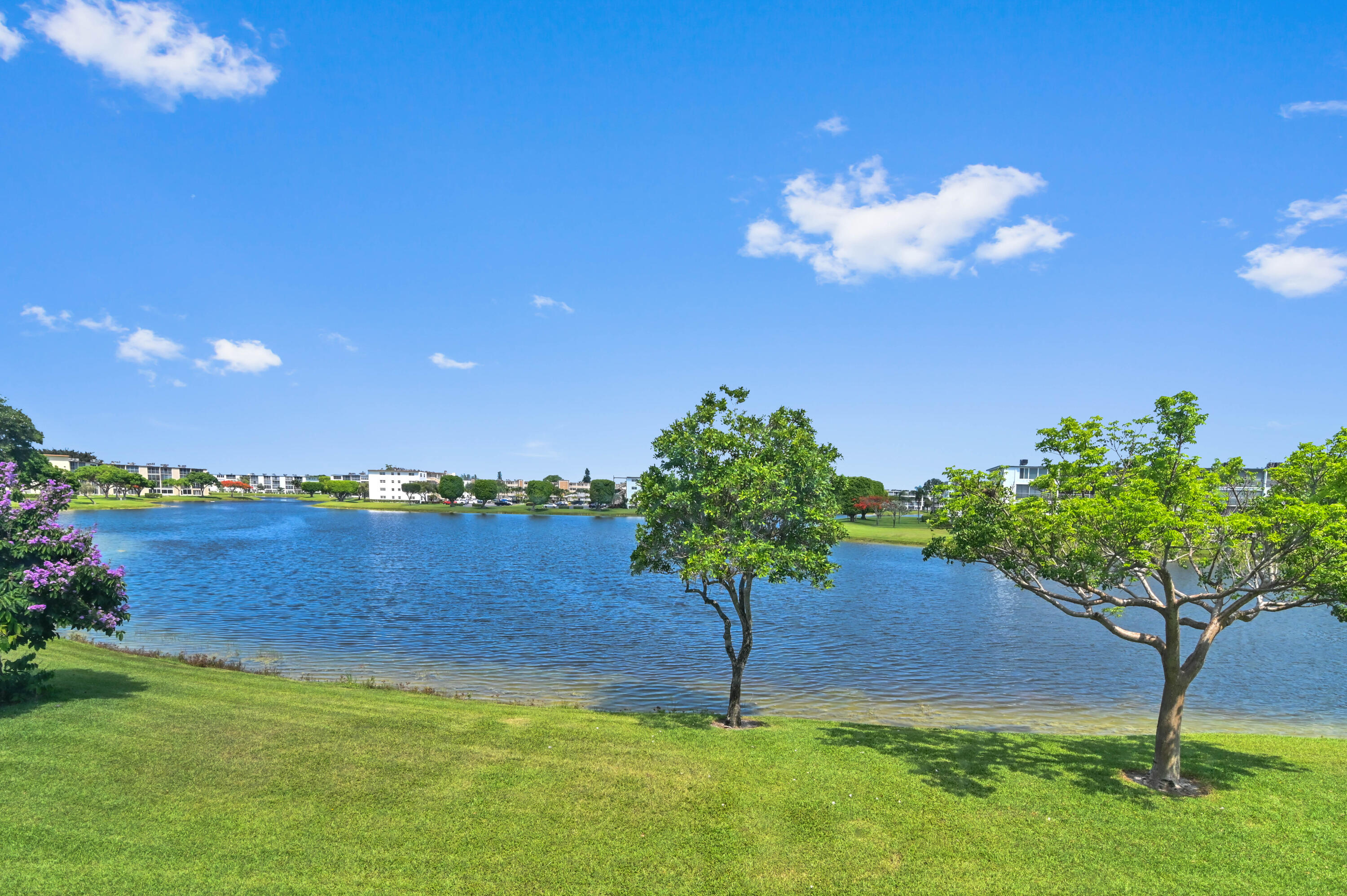 2022 Rexford B Boca Raton, FL 33434 - Photo 26 of 55 23 rear 01