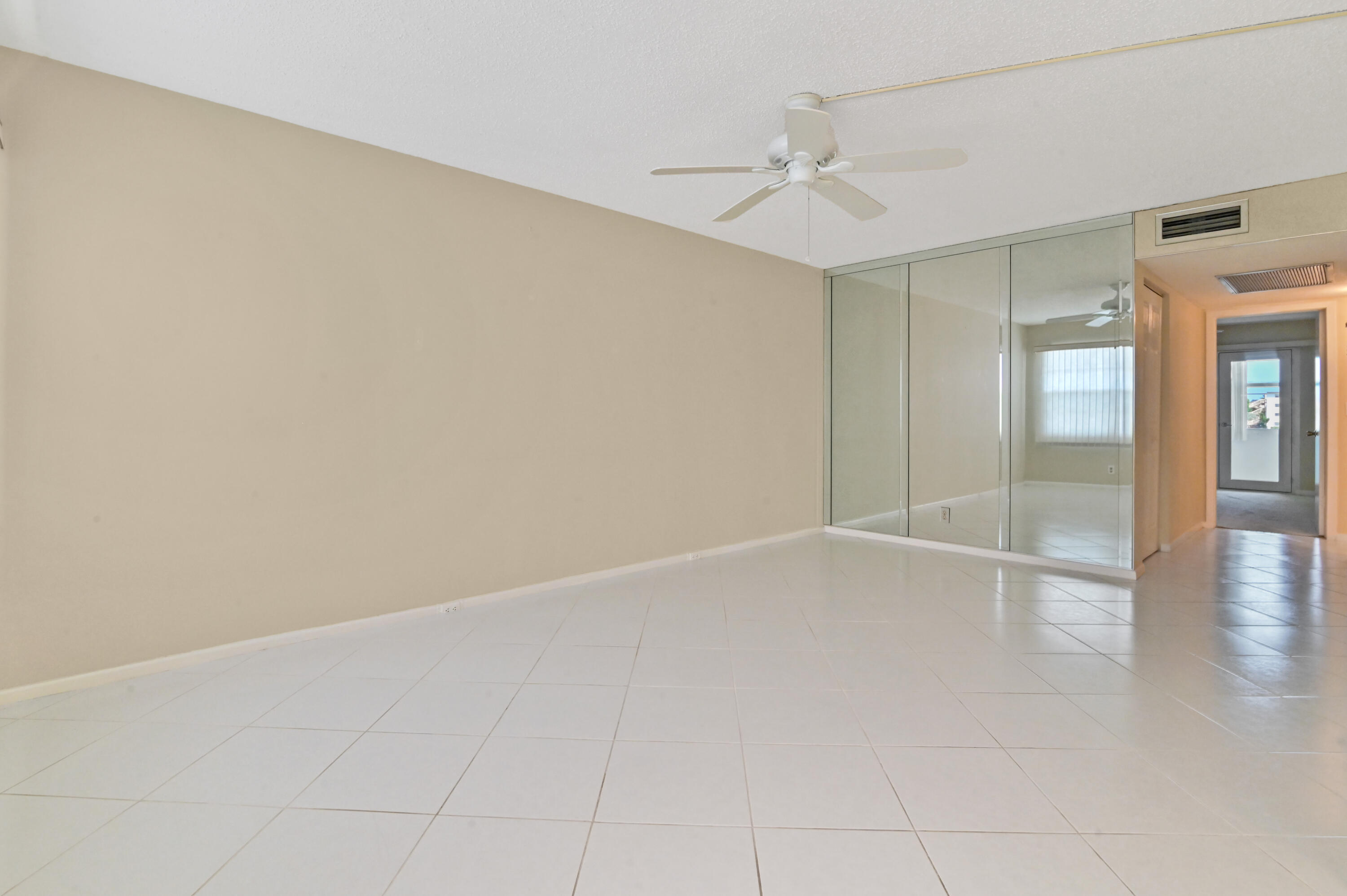 2022 Rexford B Boca Raton, FL 33434 - Photo 6 of 55 04 Living room 02