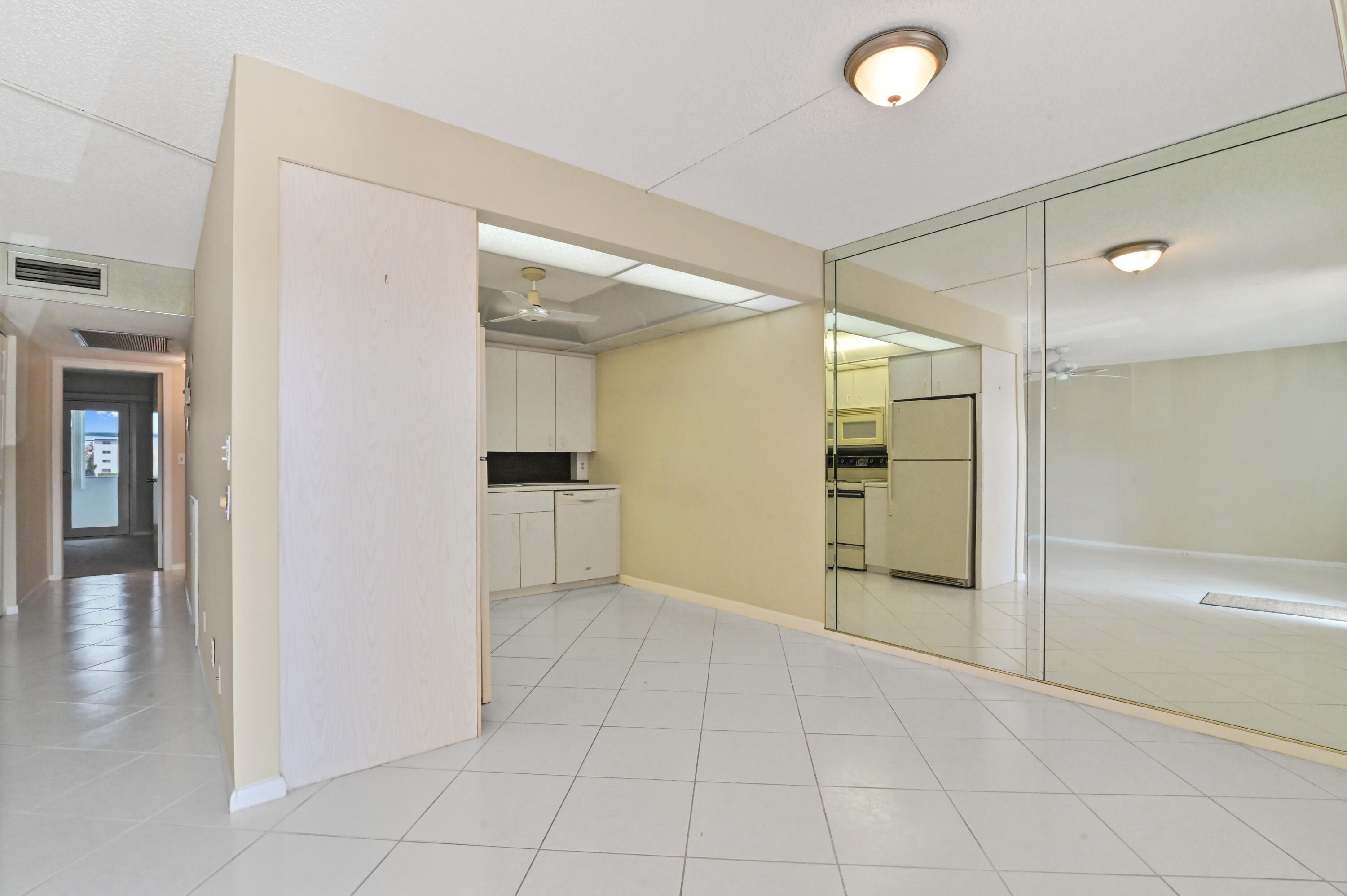 2022 Rexford B Boca Raton, FL 33434 - Photo 9 of 55 07 Dining area 01