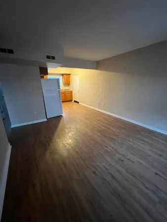 $1,375 | 2904 Elizabeth Avenue, Unit 2S, Zion, IL 60099