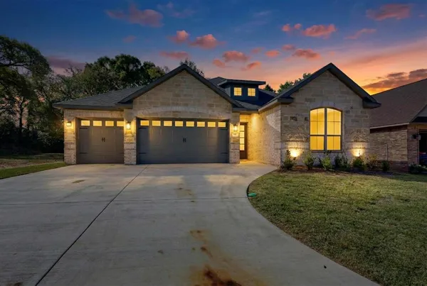$409,990 | 108 Palomita Circle, Athens, TX 75751