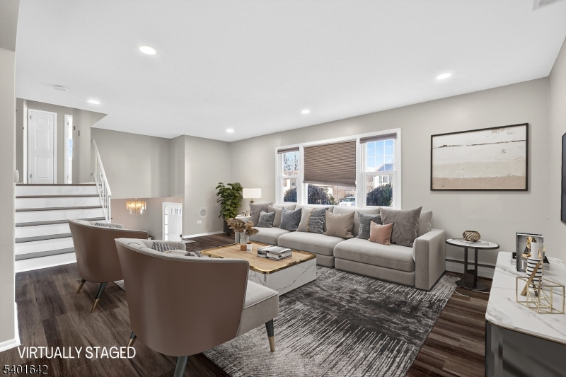 569 Scotland Road Union, NJ 07083 - Photo 5 of 38