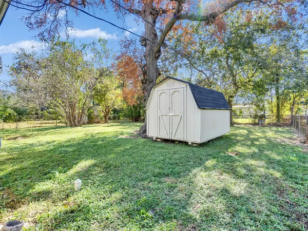 $1,600 | 7622 South Hall Street, Houston, TX 77028