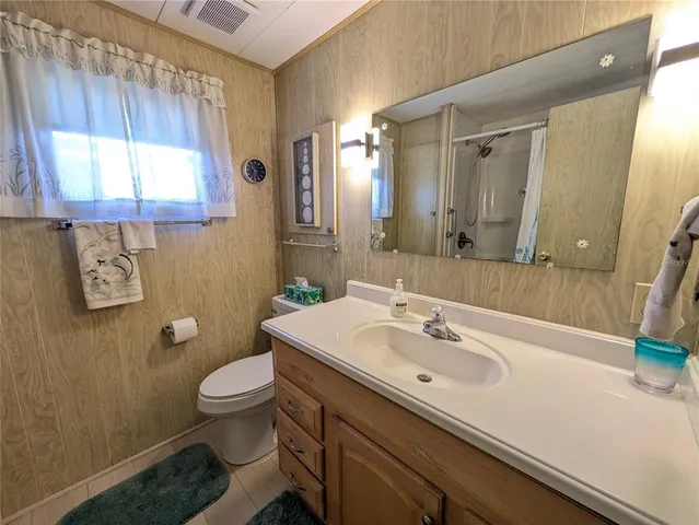 $137,000 | 215 Willow Oak Lane, Sarasota, FL 34237