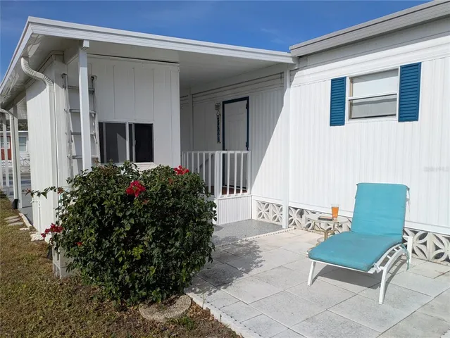 $137,000 | 215 Willow Oak Lane, Sarasota, FL 34237