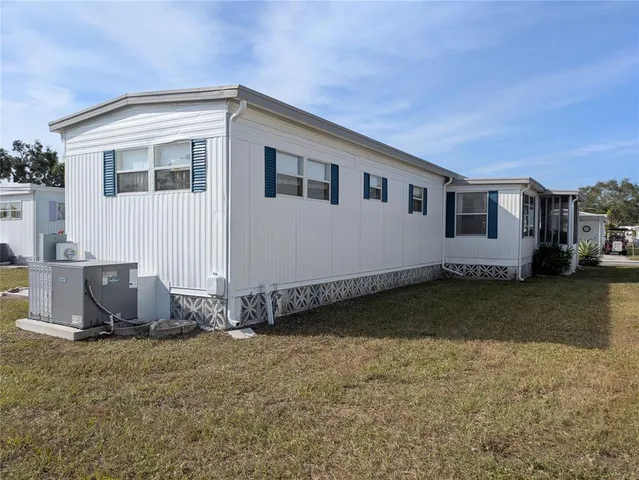 $137,000 | 215 Willow Oak Lane, Sarasota, FL 34237