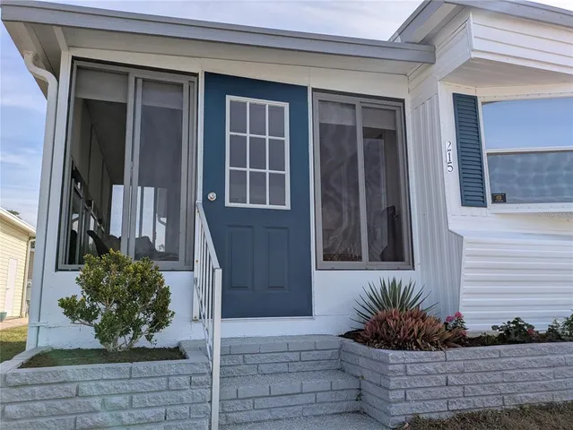 $137,000 | 215 Willow Oak Lane, Sarasota, FL 34237