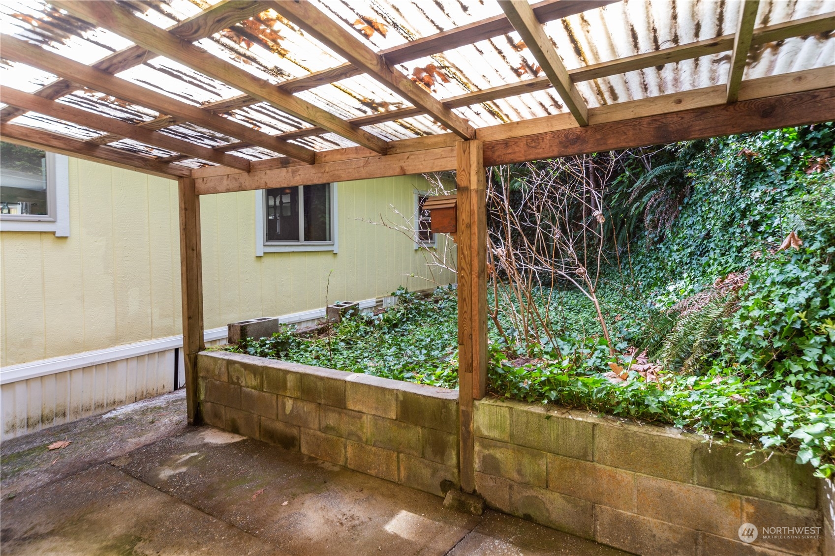 310 North Beacon Point Loop South Lilliwaup, WA 98555 - Photo 25 of 31