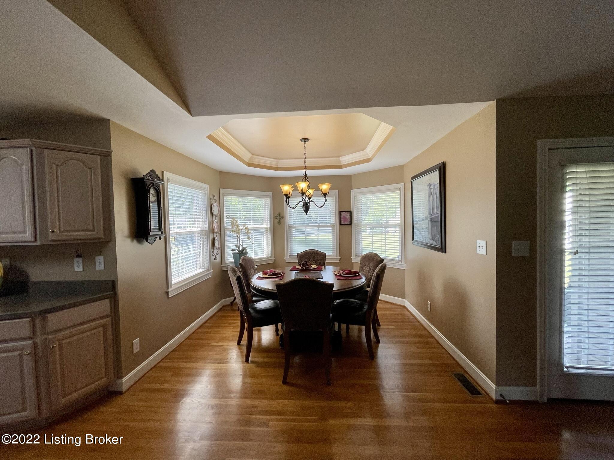 9504 Independence School Road Louisville, KY 40291 - Photo 9 of 31 FullSizeRender-22