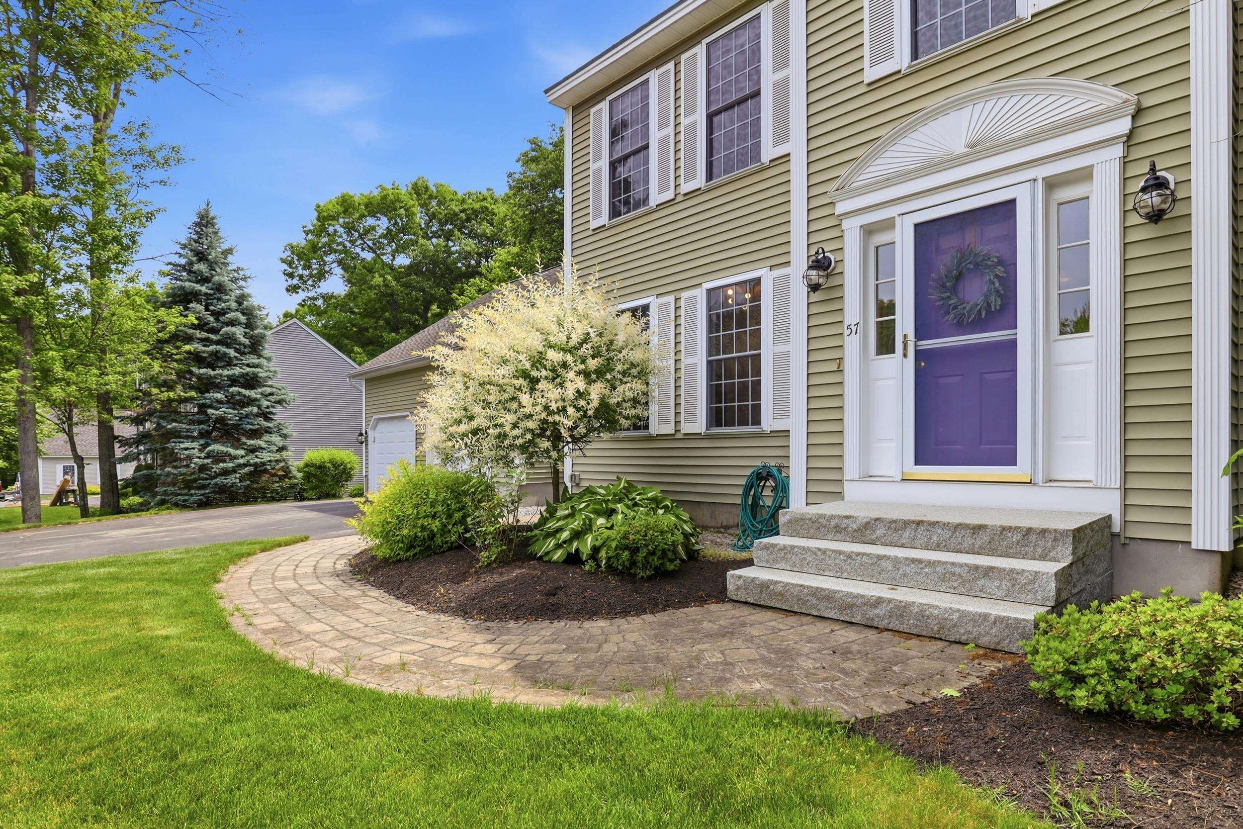 57 Lindsay Road Hooksett, NH 03106 - Photo 4 of 51