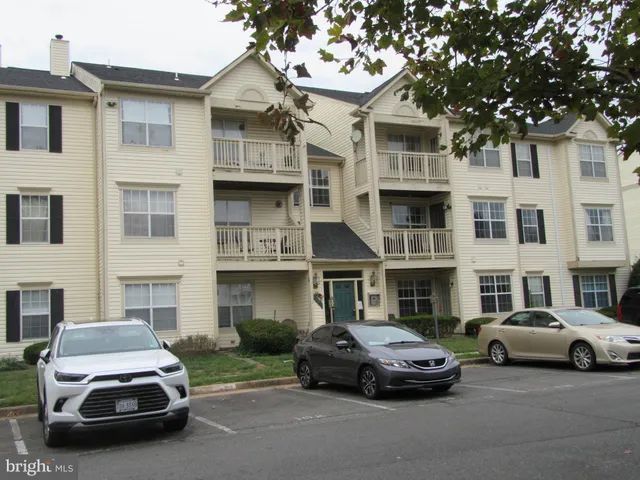 $2,000 | 11006 Koman Circle, Unit 104, Manassas, VA 20109